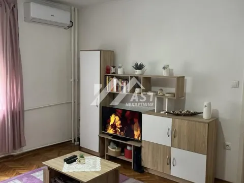 Rent, one bedroom apartment, 30m², Železnička Stanica, Novi Sad Sve Podlokacije - image 2