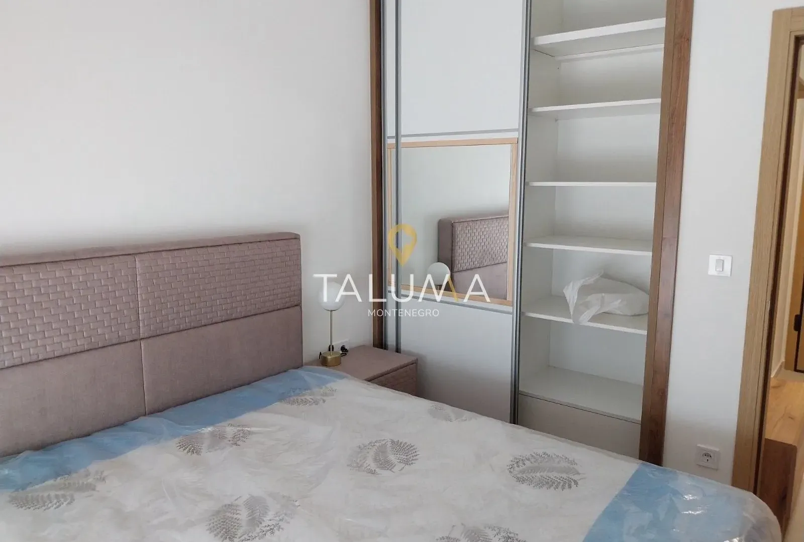 Rent, two bedroom apartment, 55m², City Kvart, Podgorica