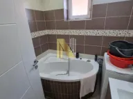 Izdavanje, kuća, 160m², Sremska Kamenica, Petrovaradin - image 9