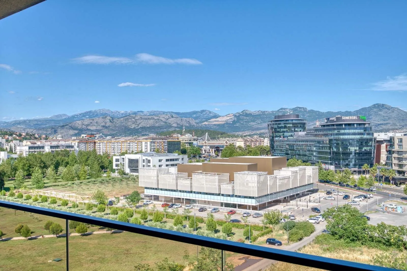 Izdavanje, dvosoban stan, 72m², City Kvart, Podgorica