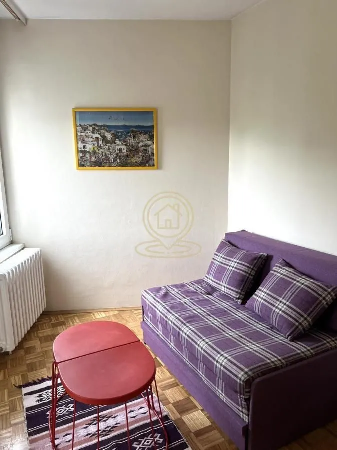 Izdavanje, trosoban stan, 89m², Vračar Sve Podlokacije, Beograd