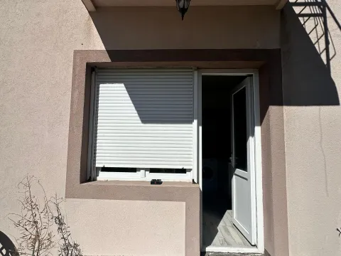 Izdavanje, jednosoban stan, 45m², Centar, Tivat - image 13