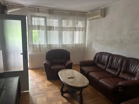 Izdavanje, trosoban stan, 102m², Preko Morače, Podgorica