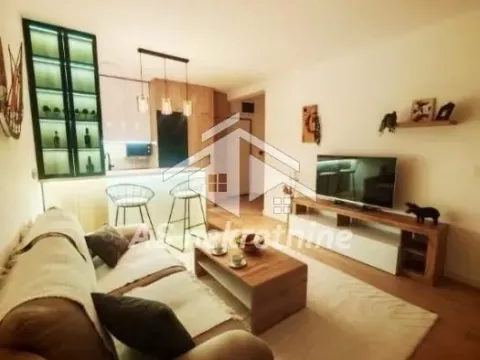 Izdavanje, dvosoban stan, 42m², Zemun Sve Podlokacije, Beograd - image 2