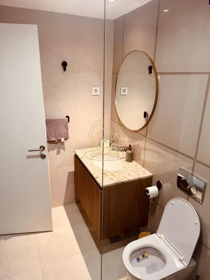 Izdavanje, dvosoban stan, 55m², Savski Venac, Beograd
