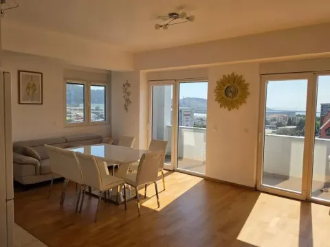 Sale, one bedroom apartment, 57m², Centar, Bar - image 10