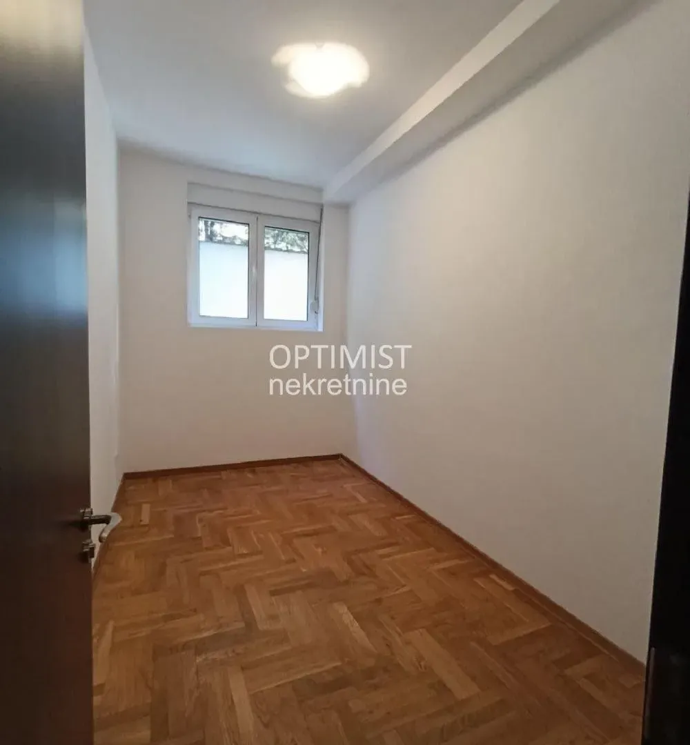 Prodaja, jednosoban stan, 70m², Čukarica, Beograd
