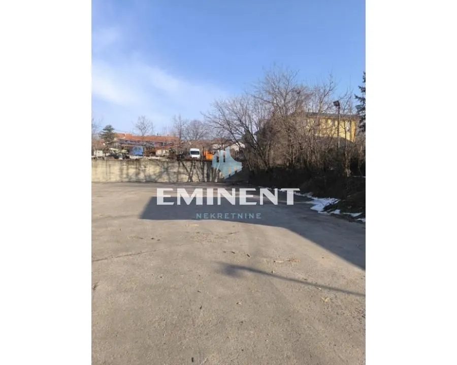 Rent, office space, 360m², Jajinci, Voždovac Sve Podlokacije