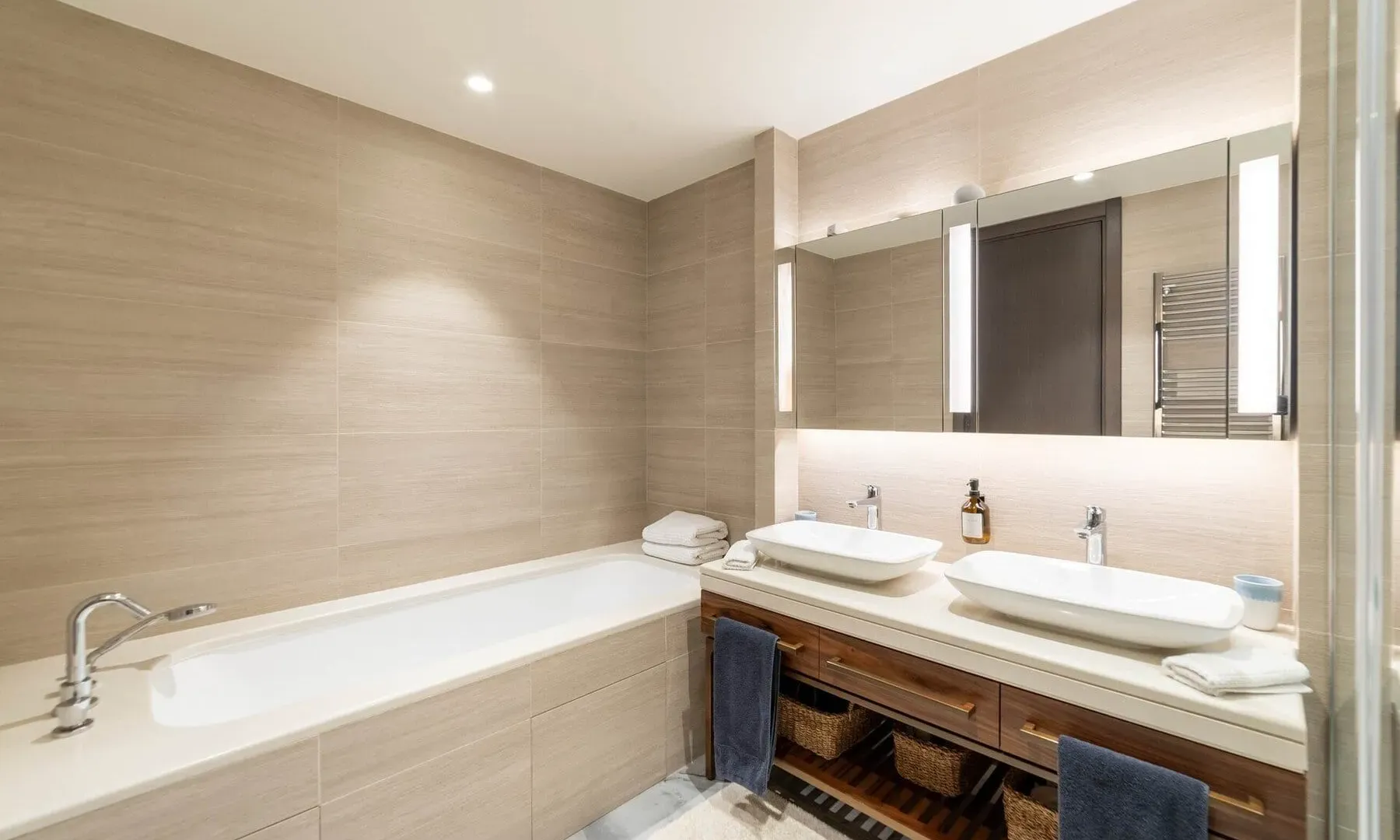 Prodaja, trosoban stan, 188m², Portonovi, Herceg Novi