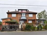 Izdavanje, kuća, 696m², Zlatica, Podgorica - image 1