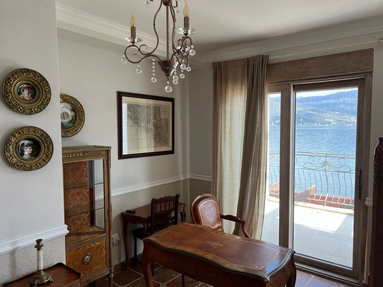 Prodaja, kuća, 330m², Krašići, Tivat