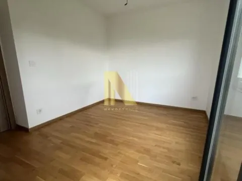 Rent, four bedroom apartment, 92m², Alibegovac, Petrovaradin - image 12