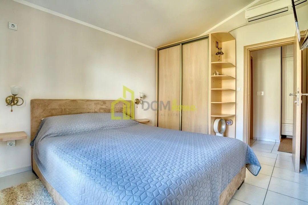 Prodaja, dvosoban stan, 75m², Seoce, Budva