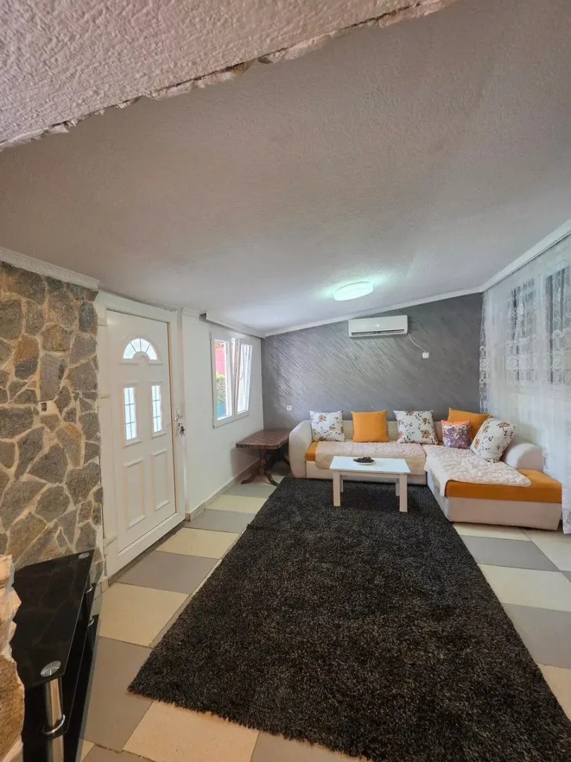 Rent, house, 60m², Stari Aerodrom, Podgorica