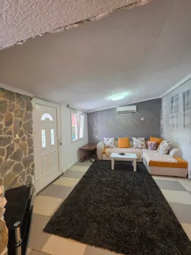 Rent, house, 60m², Stari Aerodrom, Podgorica - image 7