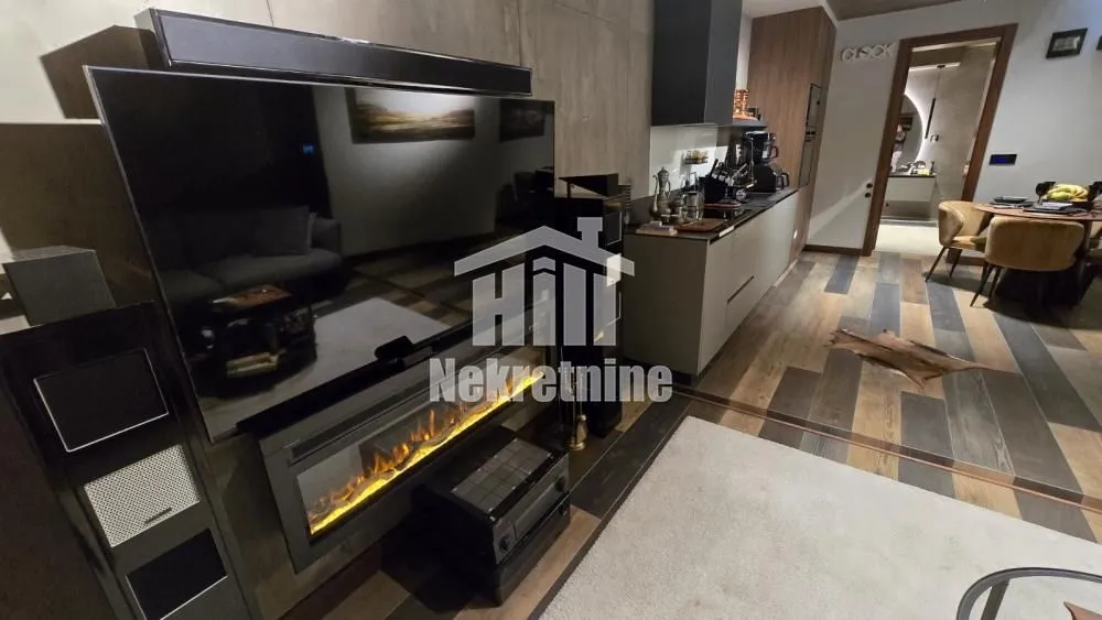 Sale, three bedroom apartment, 80m², Slavujev Venac, Zvezdara Sve Podlokacije