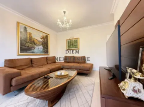 Izdavanje, trosoban stan, 95m², Preko Morače, Podgorica - image 1