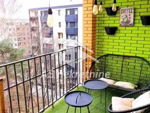Izdavanje, trosoban stan, 86m², Crveni Krst, Beograd - image 16