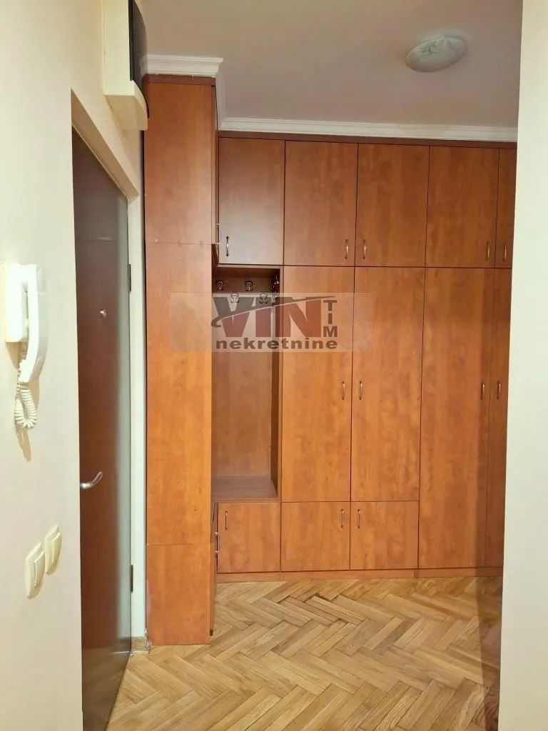 Prodaja, dvosoban stan, 65m², Vračar Hram, Vračar Sve Podlokacije