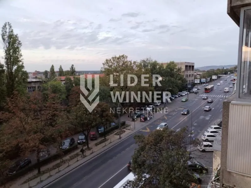 Prodaja, dvosoban stan, 70m², Hala Pionir, Palilula Sve Podlokacije