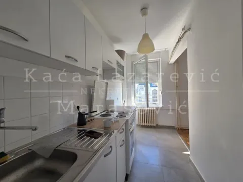 Izdavanje, jednosoban stan, 34m², Vračar Sve Podlokacije, Beograd - image 4