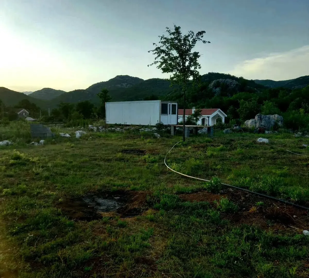 Prodaja, plac, 4000m², Cetinje, Crna Gora