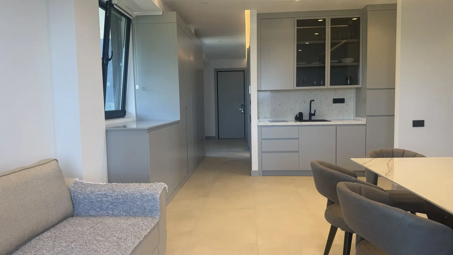 Sale, two bedroom apartment, 116m², Bečići, Budva
