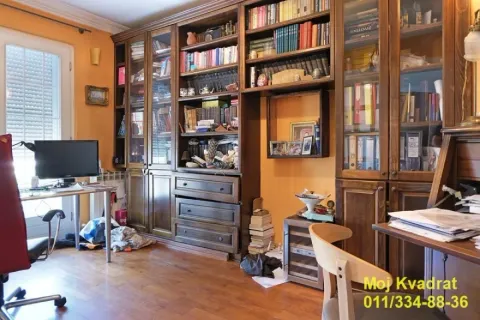 Prodaja, četvorosoban stan, 176m², Cvetni Trg, Vračar Sve Podlokacije - image 13