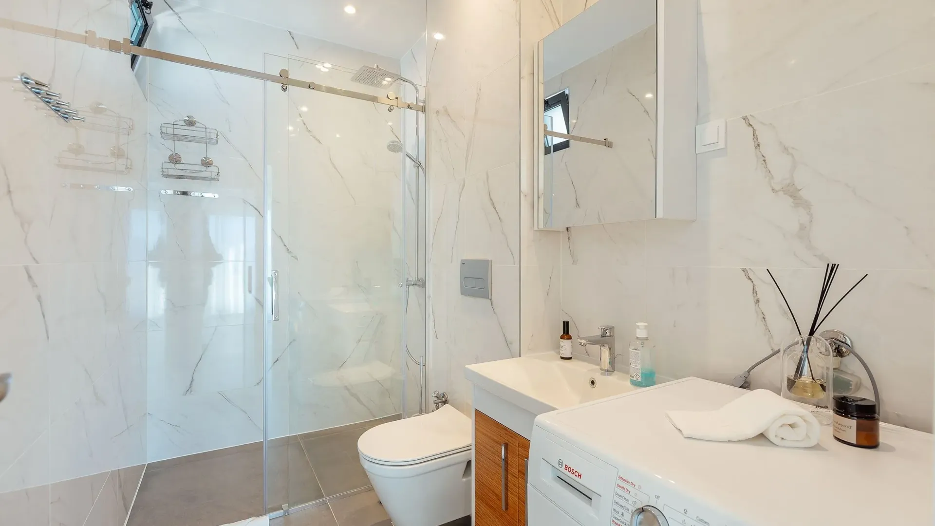 Prodaja, jednosoban stan, 55m², Donja Lastva, Tivat