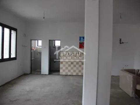 Sale, house, 680m², Dobanovci, Surčin - image 3