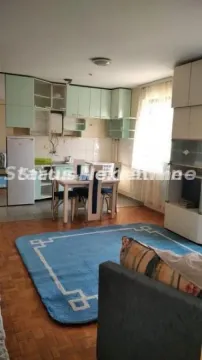 Dnevna soba sa trpezarijom i kuhinjom u produžetku. - image 5