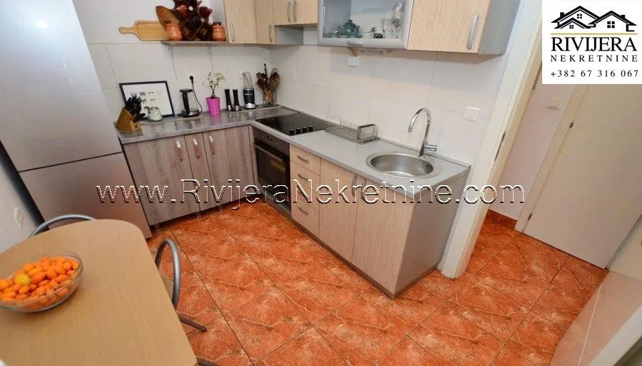 Prodaja, jednosoban stan, 73m², Centar, Herceg Novi