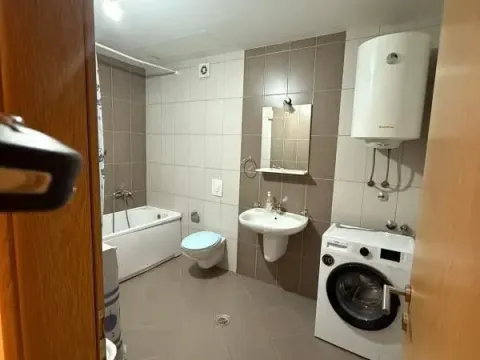 Izdavanje, jednosoban stan, 55m², Ljubović, Podgorica - image 2