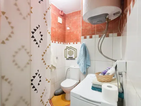 Izdavanje, jednosoban stan, 38m², Blok 5, Podgorica - image 8