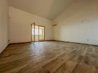 Prodaja, garsonjera, 46m², Reževići, Budva - image 3