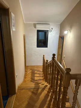 Rent, house, 149m², Gornja Gorica, Podgorica - image 10
