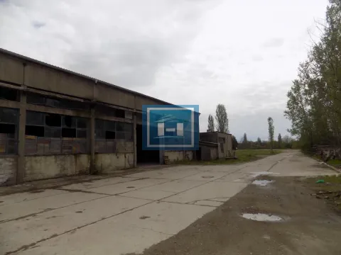 Prodaja, poslovni prostor, 1180m², Žabare, Paraćin - image 34