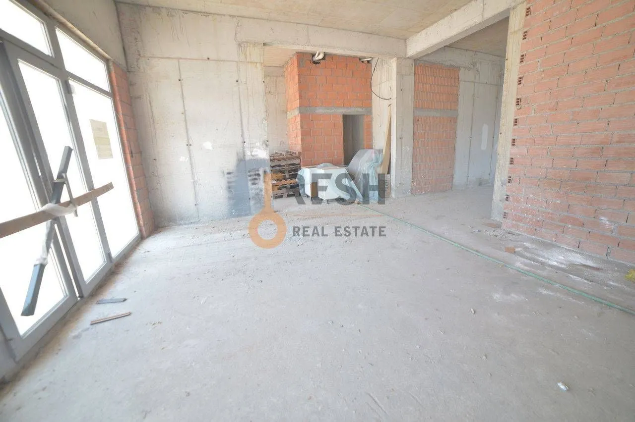 Rent, office space, 200m², Tološi, Podgorica