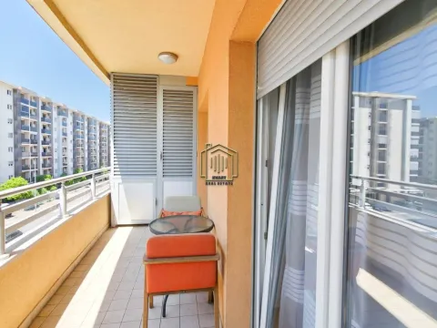 Rent, one bedroom apartment, 50m², City Kvart, Podgorica - image 12