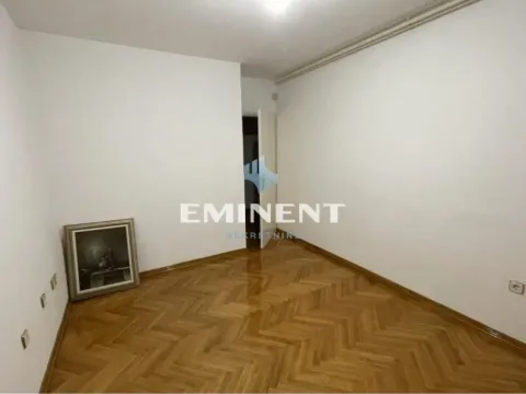 Rent, four bedroom apartment, 98m², Kalenić Pijaca, Vračar Sve Podlokacije - image 15