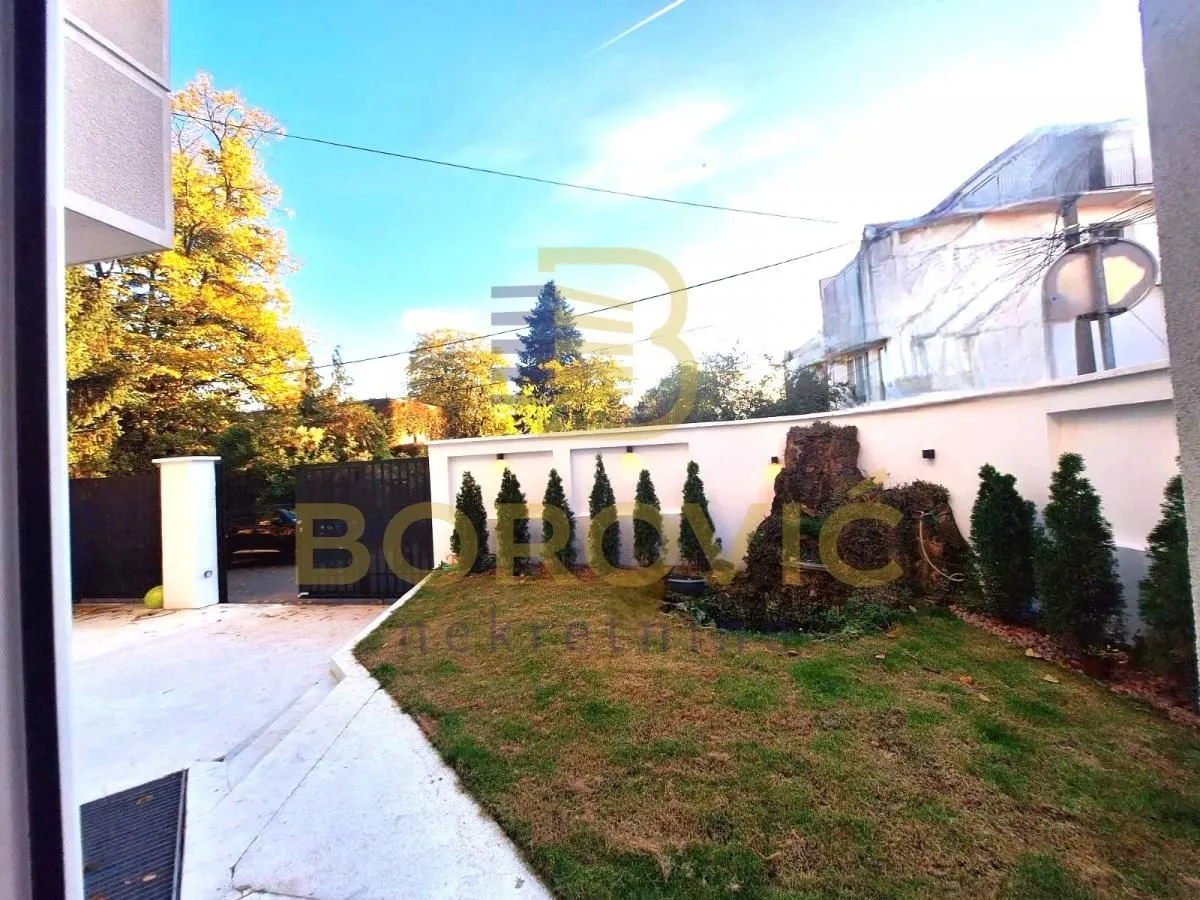Sale, house, 260m², Savski Venac, Beograd