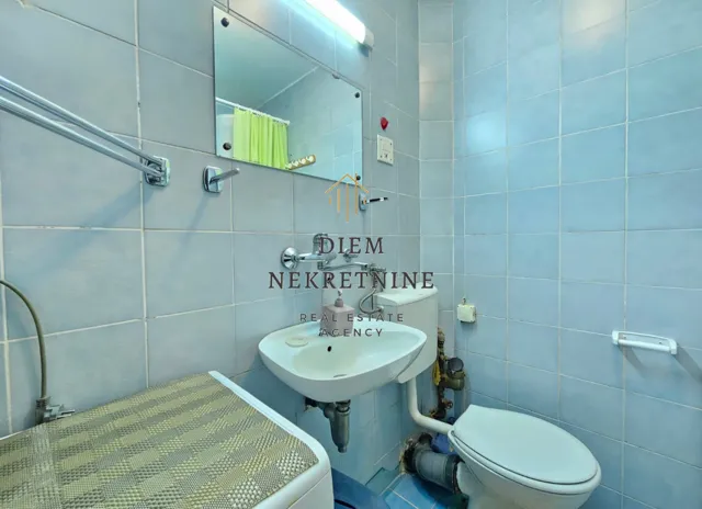 Rent, studio apartment, 32m², Makedonsko naselje, Bar