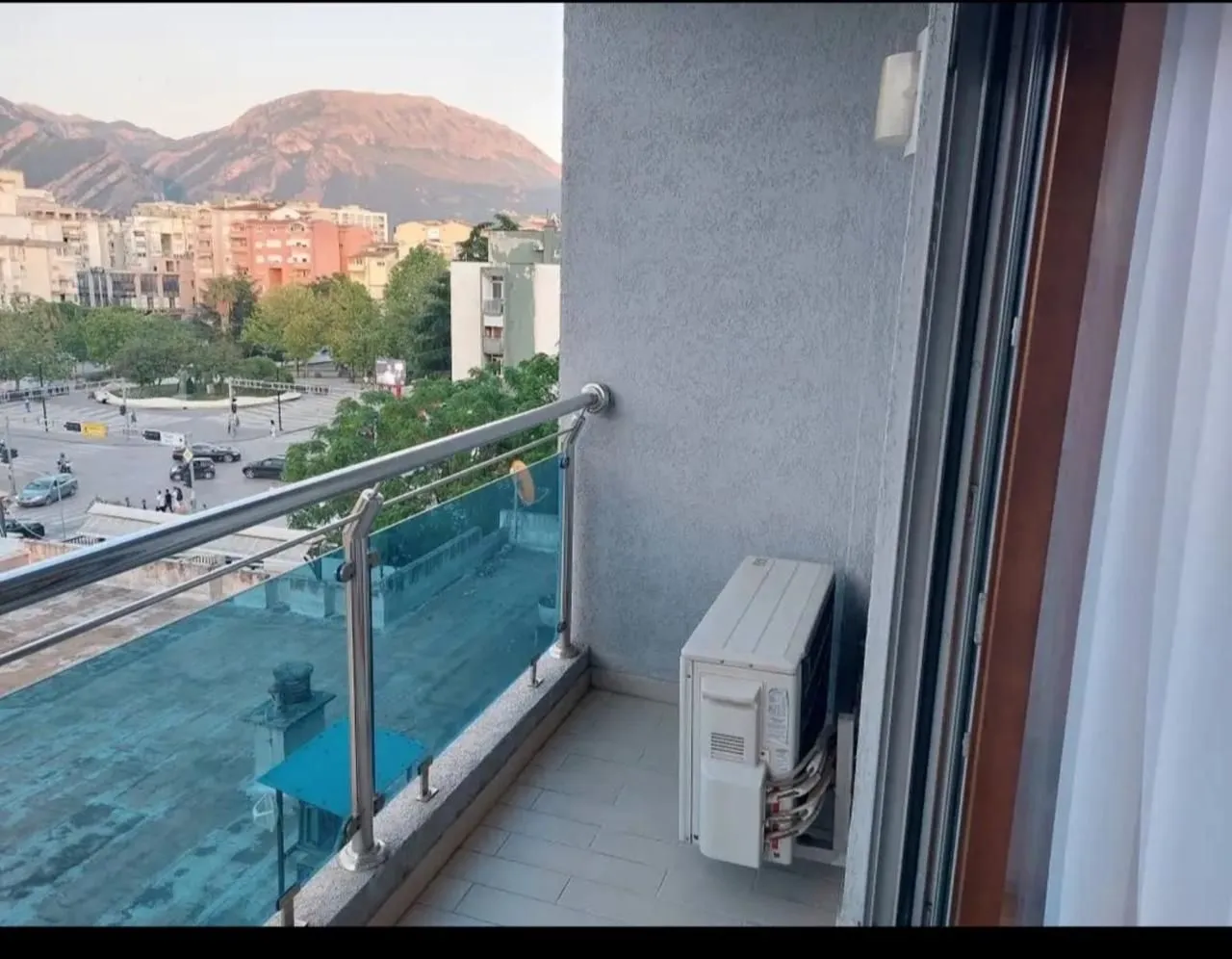 Sale, one bedroom apartment, 65m², Centar, Bar