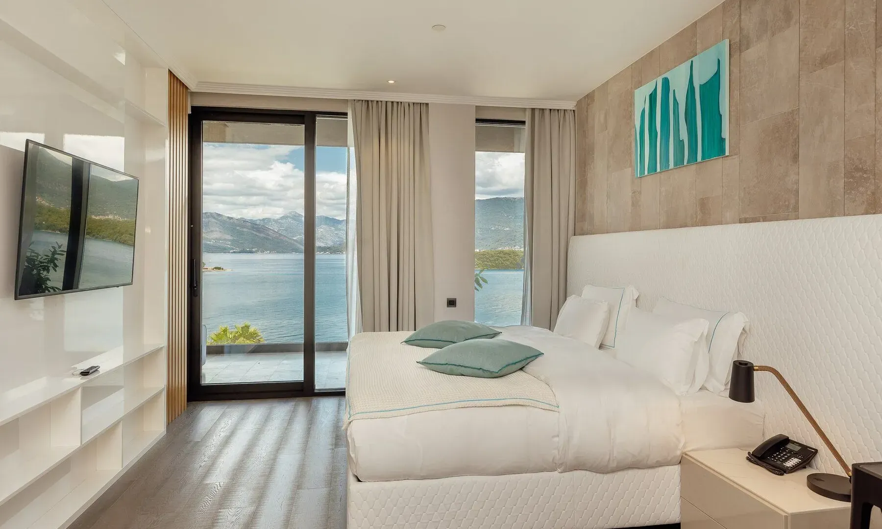 Prodaja, dvosoban stan, 190m², Tivat, Crna Gora