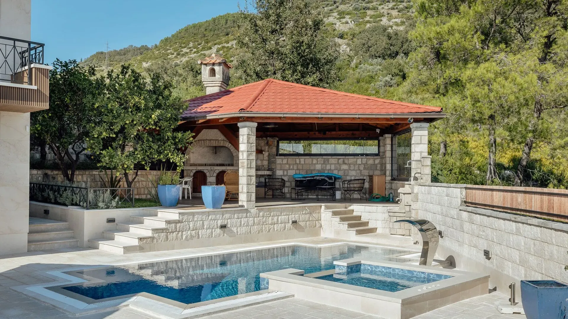 Prodaja, kuća, 240m², Kava, Tivat