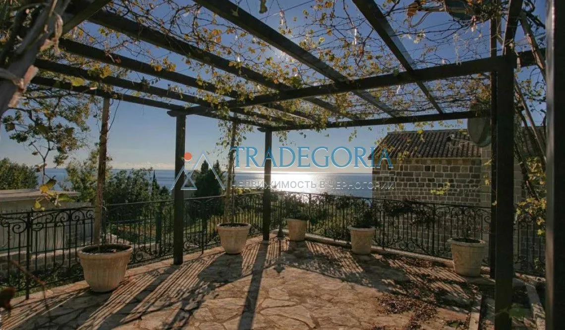 Prodaja, kuća, 350m², Reževići, Budva