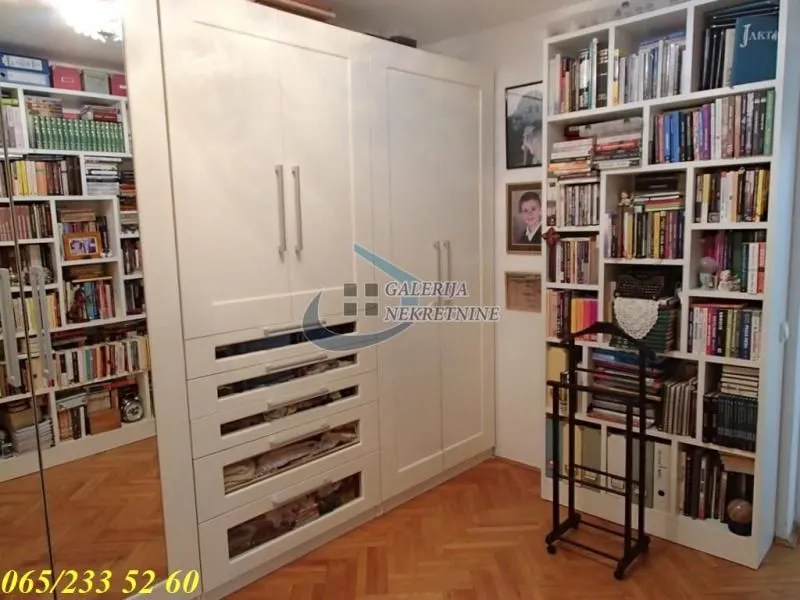 Sale, four bedroom apartment, 110m², Stari Grad, Beograd