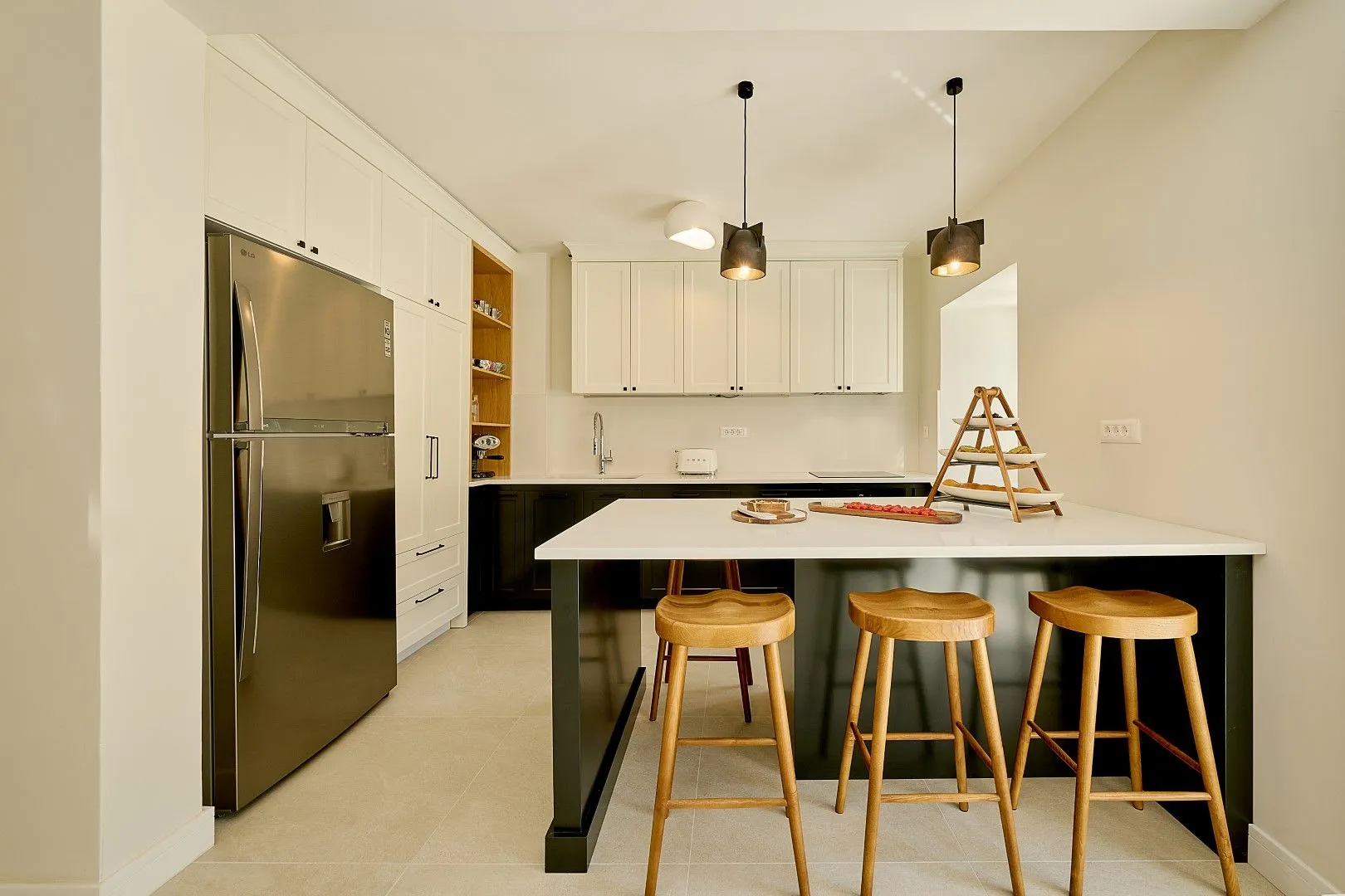 Rent, house, 200m², Dobrota, Kotor