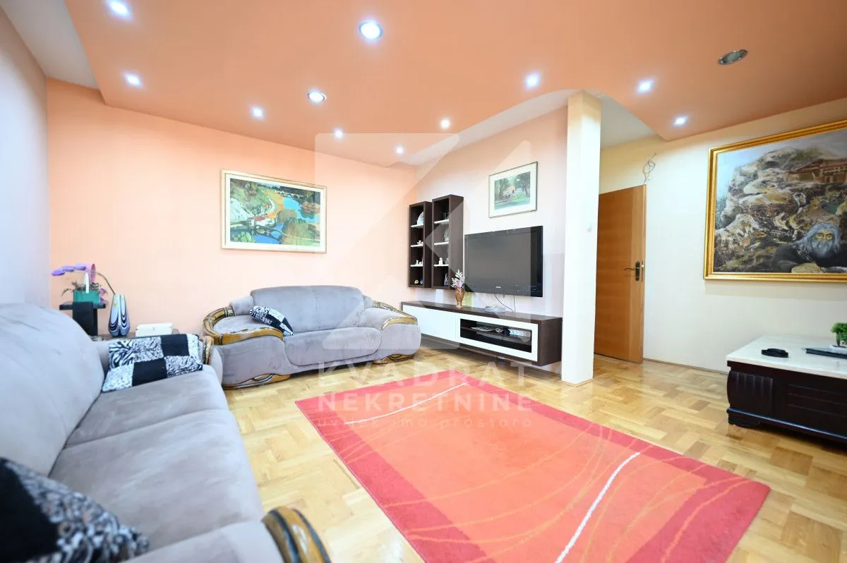 Rent, one bedroom apartment, 65m², Blok 6, Podgorica