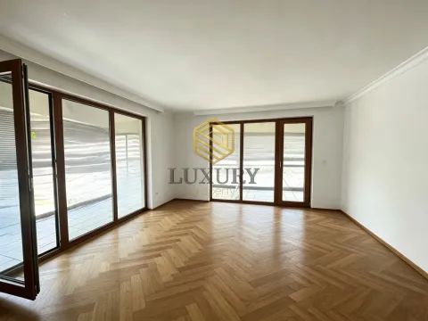 Prodaja, trosoban stan, 120m², Tološka šuma, Podgorica - image 11